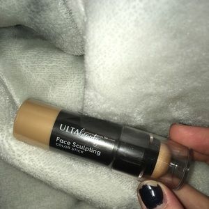 New Ulta face sculpting highlighter